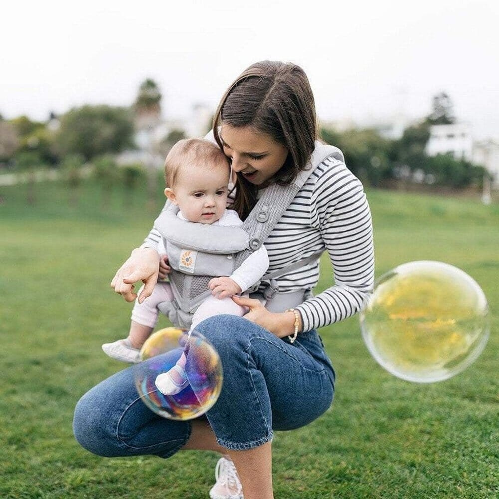Porte Bébé - BreathBabyBag™ - Gris - Monde Poussin