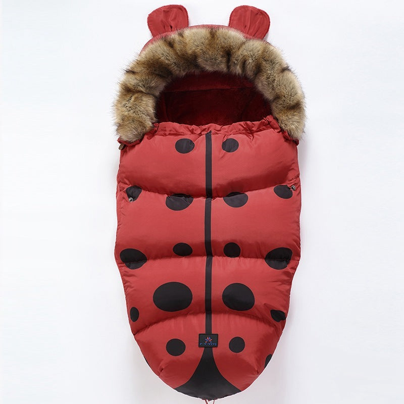 chanceliere-coccinelle-rouge-bebe-fourrure