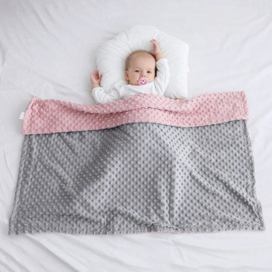 Couverture bébé coucheé avec coussin 